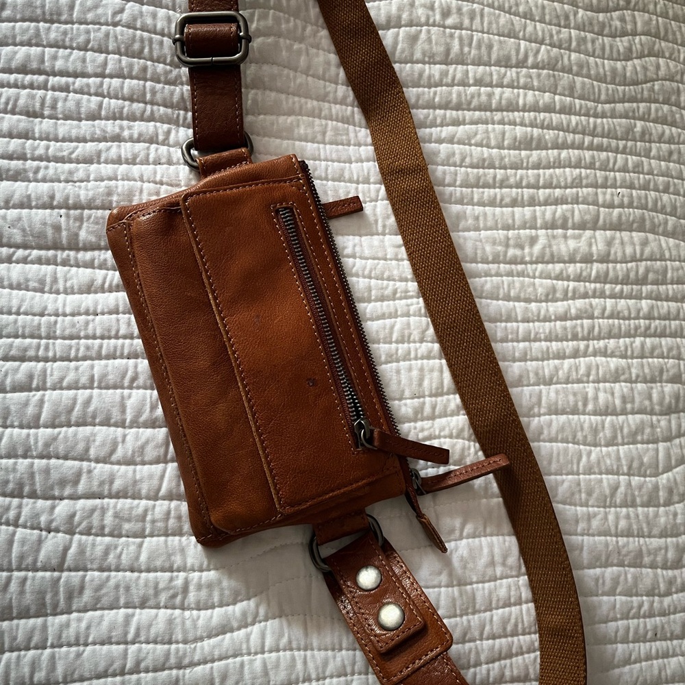 Brown Leather Crossbody Bag with Brass Hardware